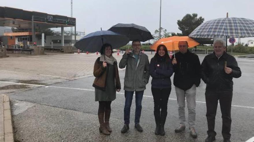 Baldoví reivindica bajo la lluvia una AP-7 libre de peajes