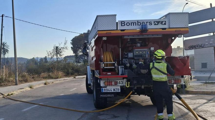 Tercer incendio en tres días en la Marina Alta: declarado un fuego en Beniarbeig, junto al río Girona