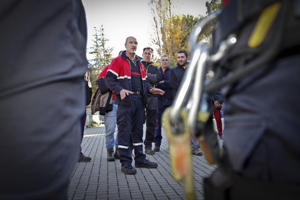 Simulacros de rescate en altura en Alcoy