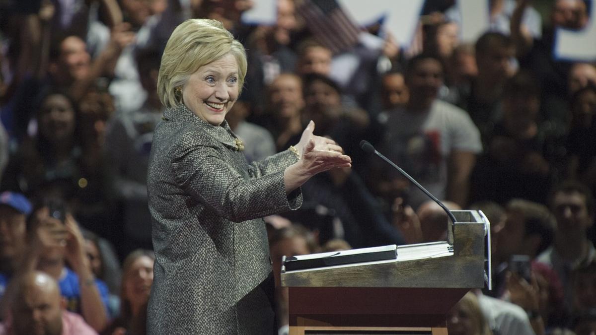 Hillary Clinton celebra su victoria en las primarias de Pensilvania.