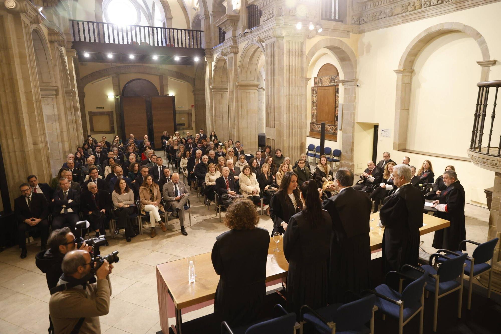 La toma de posesión de Benigno Villarejo como decano del Colegio de la Abogacía de Gijón, en imágenes