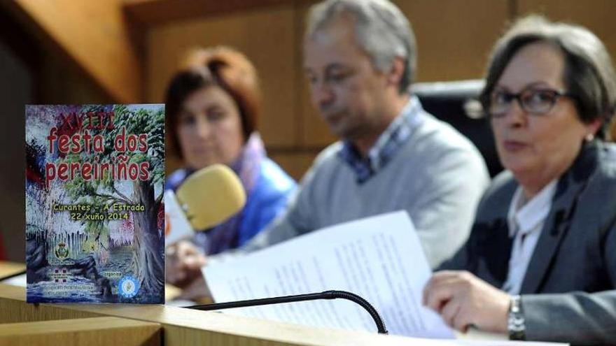 Eladia Gañete, Juan Constenla y Rosa Ferreira en la presentación de la fiesta .