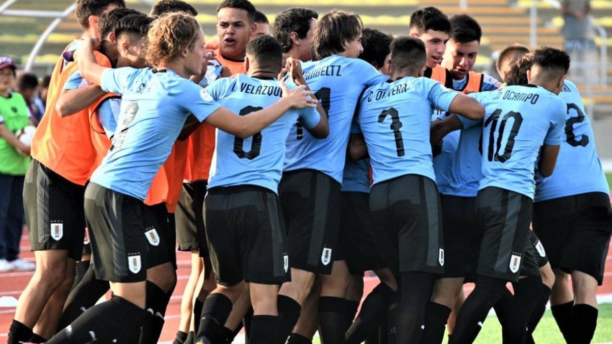 Uruguay no tuvo problemas para vencer a Argentina