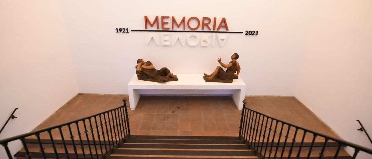 ‘Memoria’ conmemora el siglo de la Agrupación de Cofradías de Málaga en el Museo Jesús Castellanos, en San Julián