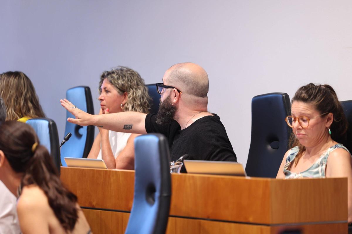 Galería: las imágenes del pleno del Ayuntamiento de Ibiza