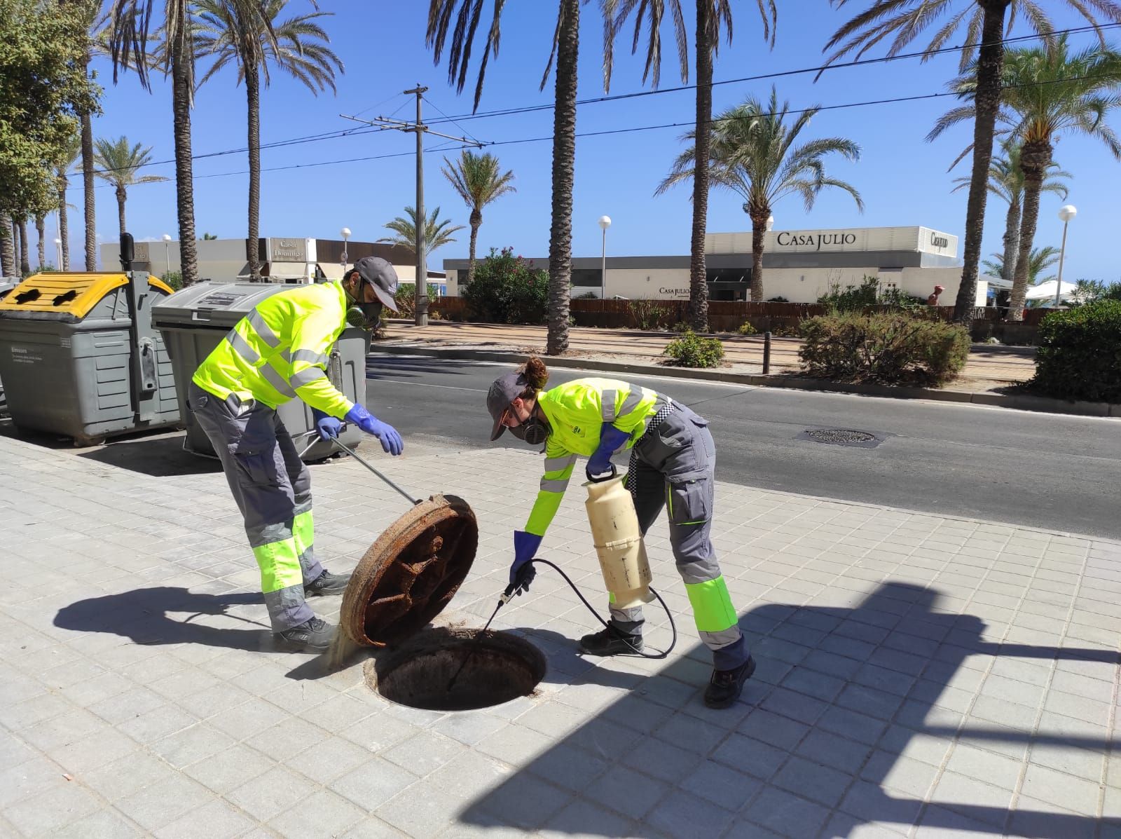 Alicante activa el dispositivo de limpieza de barrancos, imbornales y alcantarillado en prevención de posible gota fría