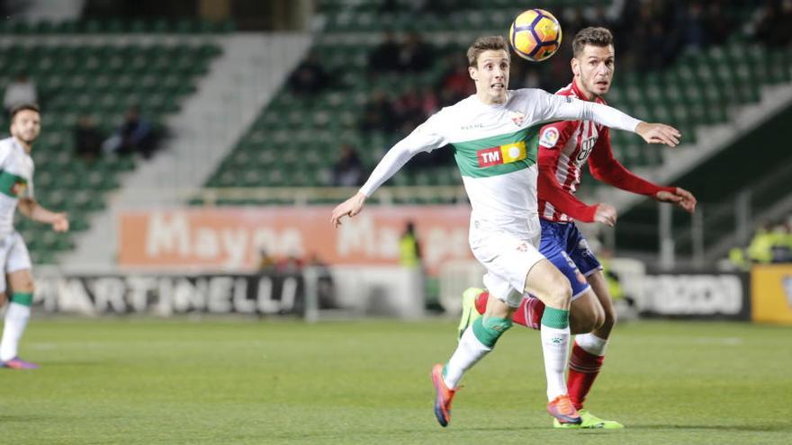 El Elche encuentra el premio en el minuto 88