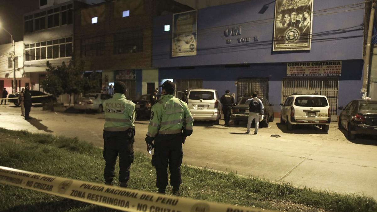 Agentes de la Policía de Perú.