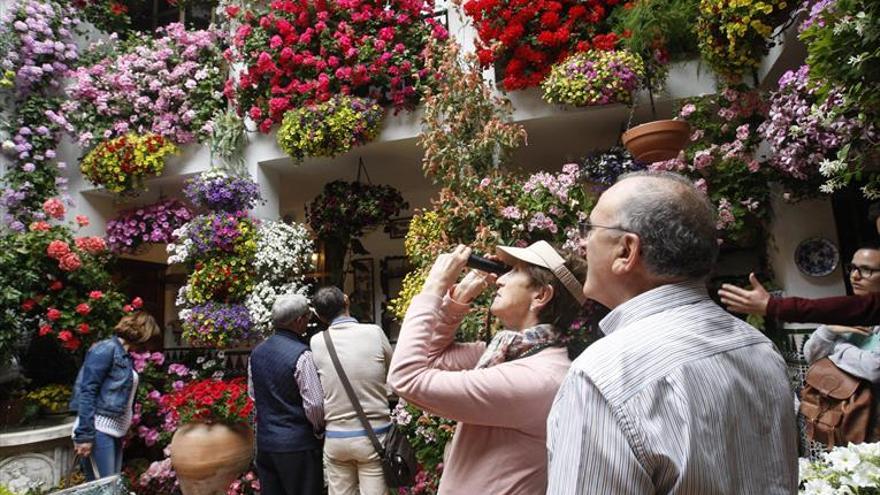 Patios, vergeles de flores exóticas