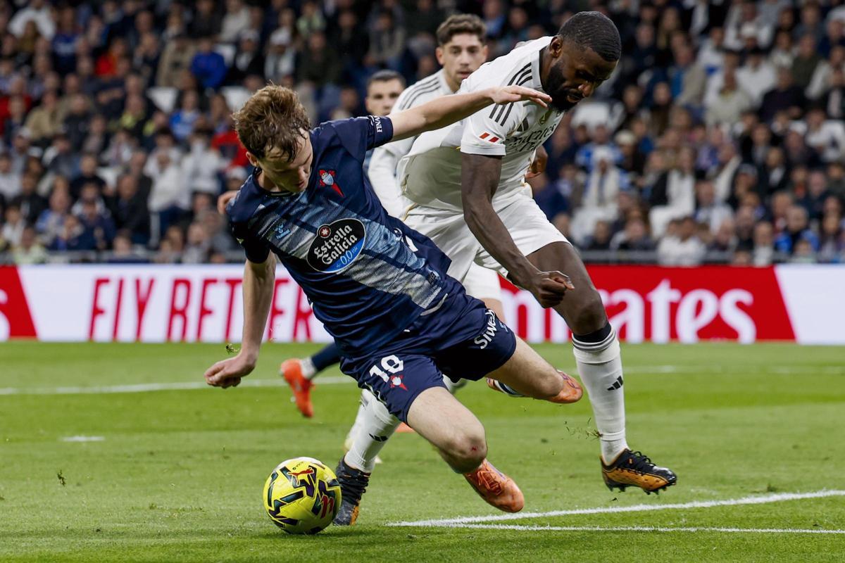 Swedberg cae ante Rudiger.