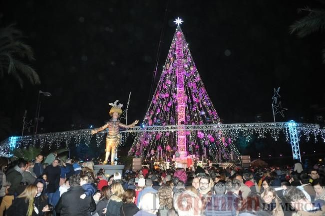 Encendido del Gran Árbol de Navidad de la Plaza Circular de Murcia