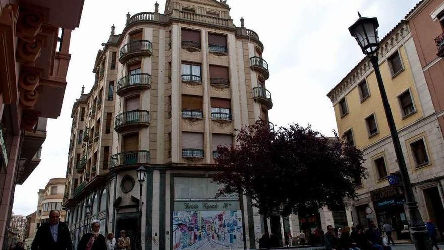 Un fallo judicial libera la venta del edificio de García Casado, valorado en 6 millones
