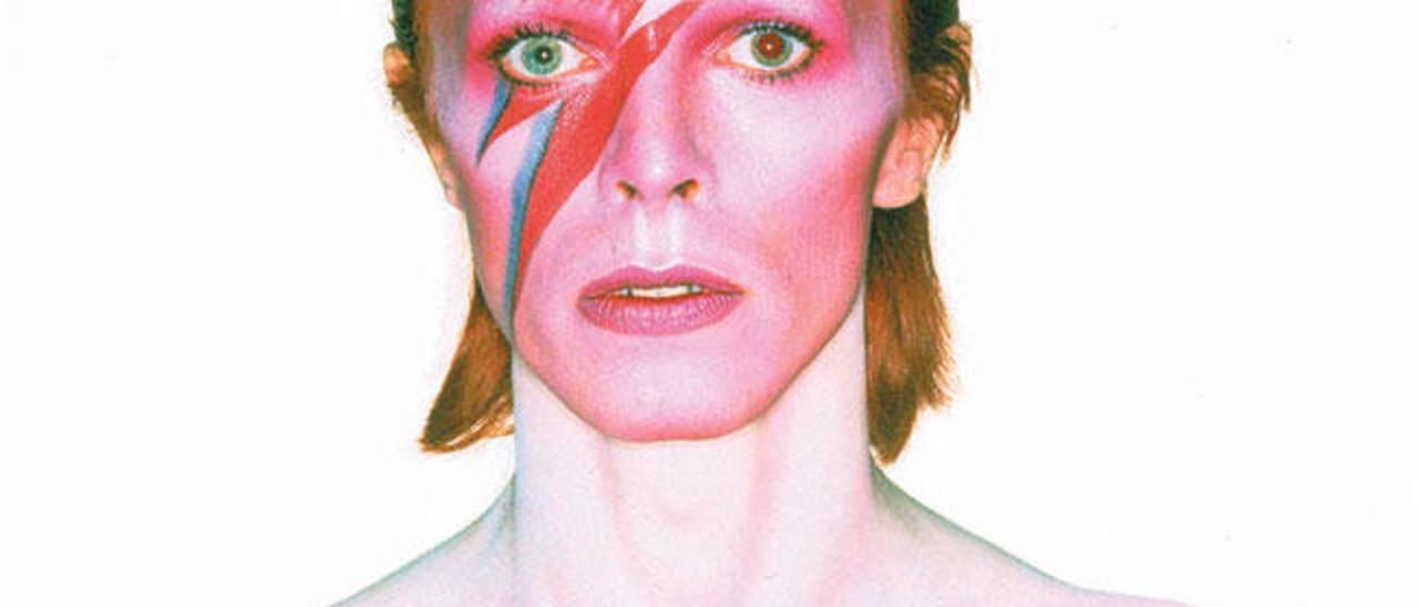 Foto para la portada de &quot;Aladdin Sane&quot;, 1973. Fotografía de Brian Duffy. Foto Duffy © Duffy Archive &amp; The David Bowie Archive.