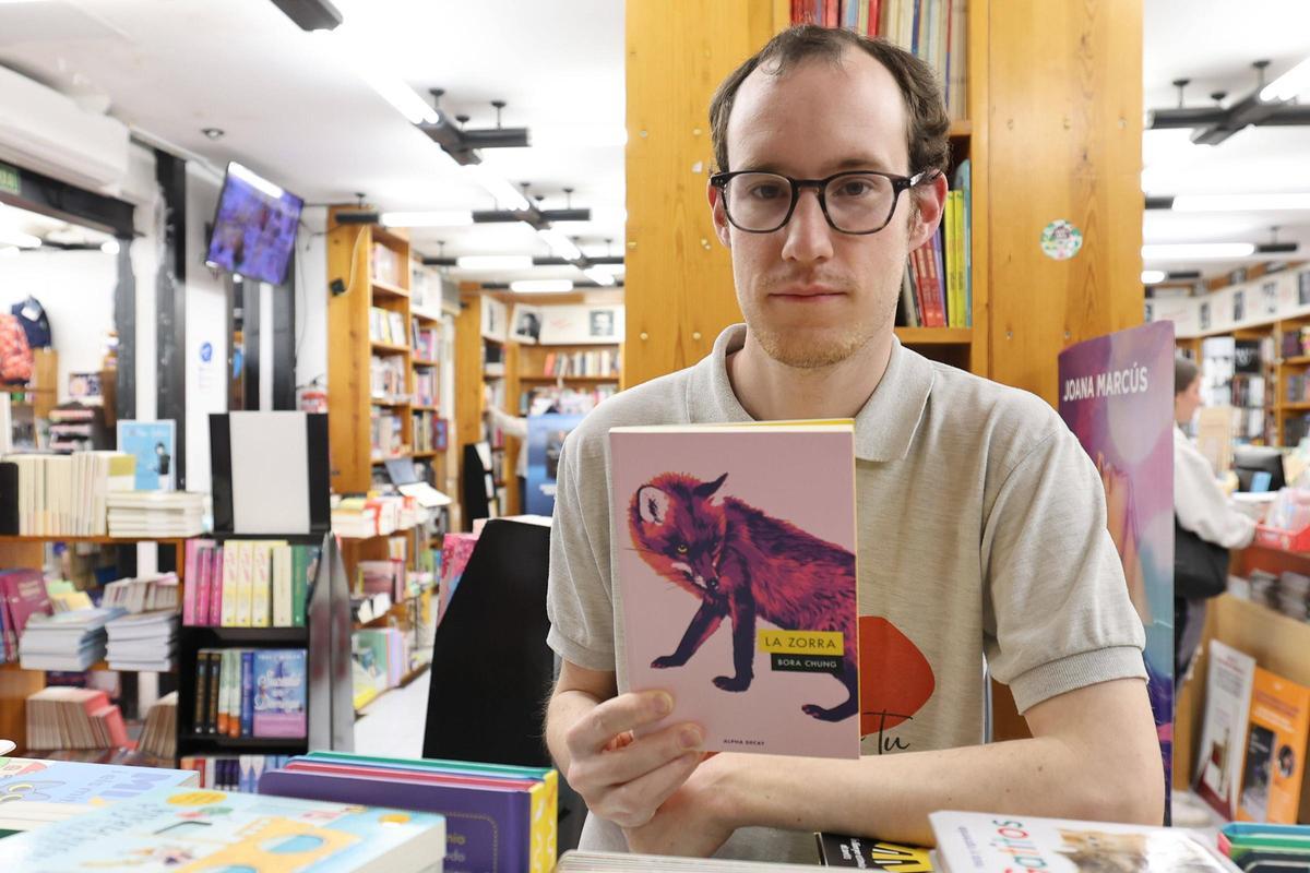 Todas las imágenes de los preparativos, recomendaciones y expectativas para el Día del Libro en Ibiza