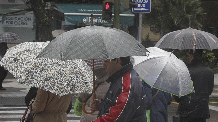 El 112 activa la alerta por lluvias en la capital cacereña