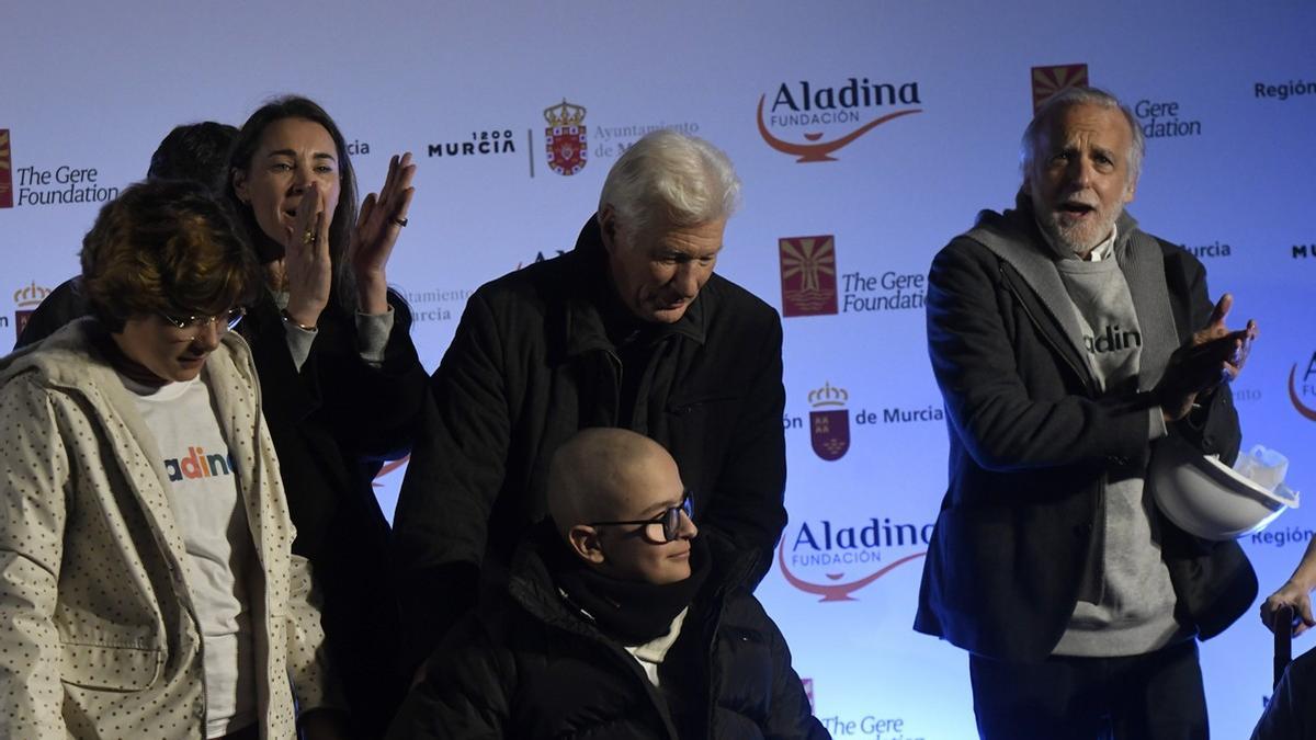 Gere, cuando visitó el hospial y estuvo con enfermos de cáncer.