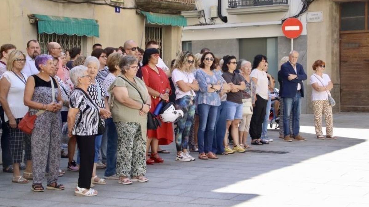 Minuto de silencio este jueves en Torelló por la mujer de 80 años asesinada por su hijo.