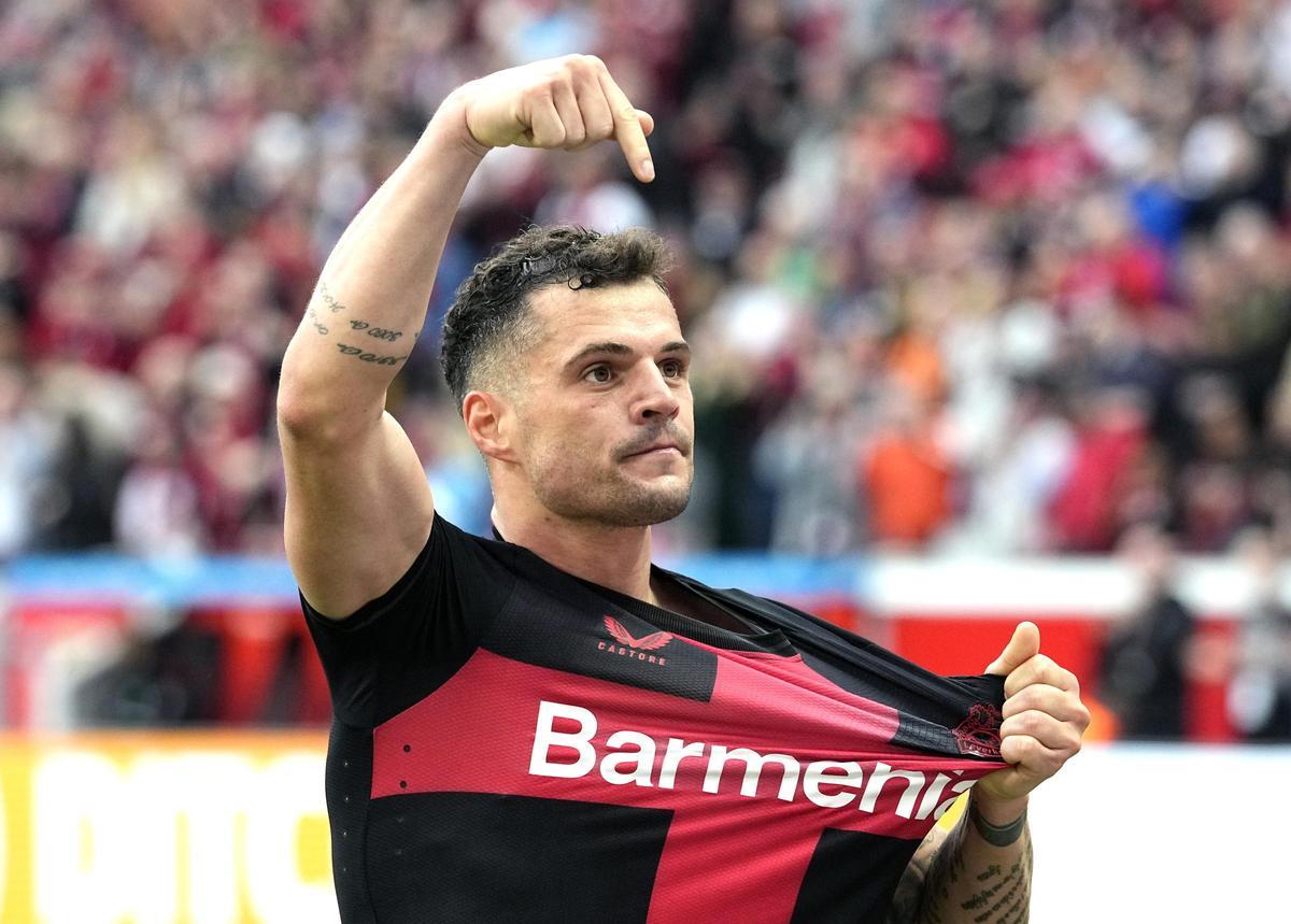 Granit Xhaka marca el segundo gol en el partido entre el Bayer Leverkusen - Werder Bremen de la Bundesliga disputado en el BayArena Granit Xhaka marca el segundo gol en el partido entre el Bayer Leverkusen - Werder Bremen de la Bundesliga disputado en el BayArena