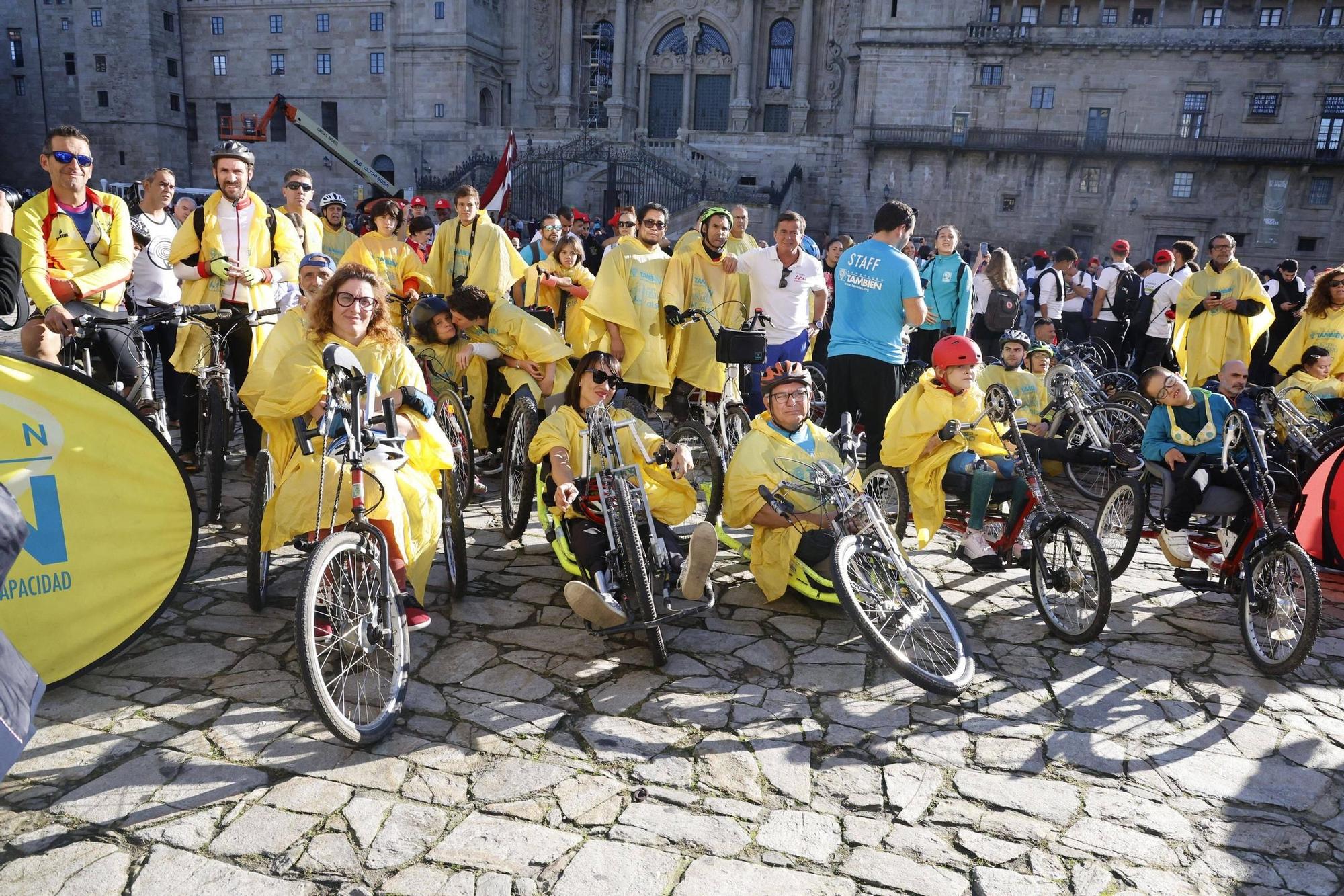 Vicente del Bosque e Irene Villa, en Santiago con el Camino de Valores por la inclusión