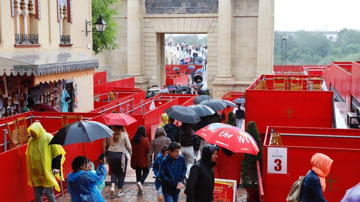 Carrera oficial, en un día de lluvia en Córdoba.