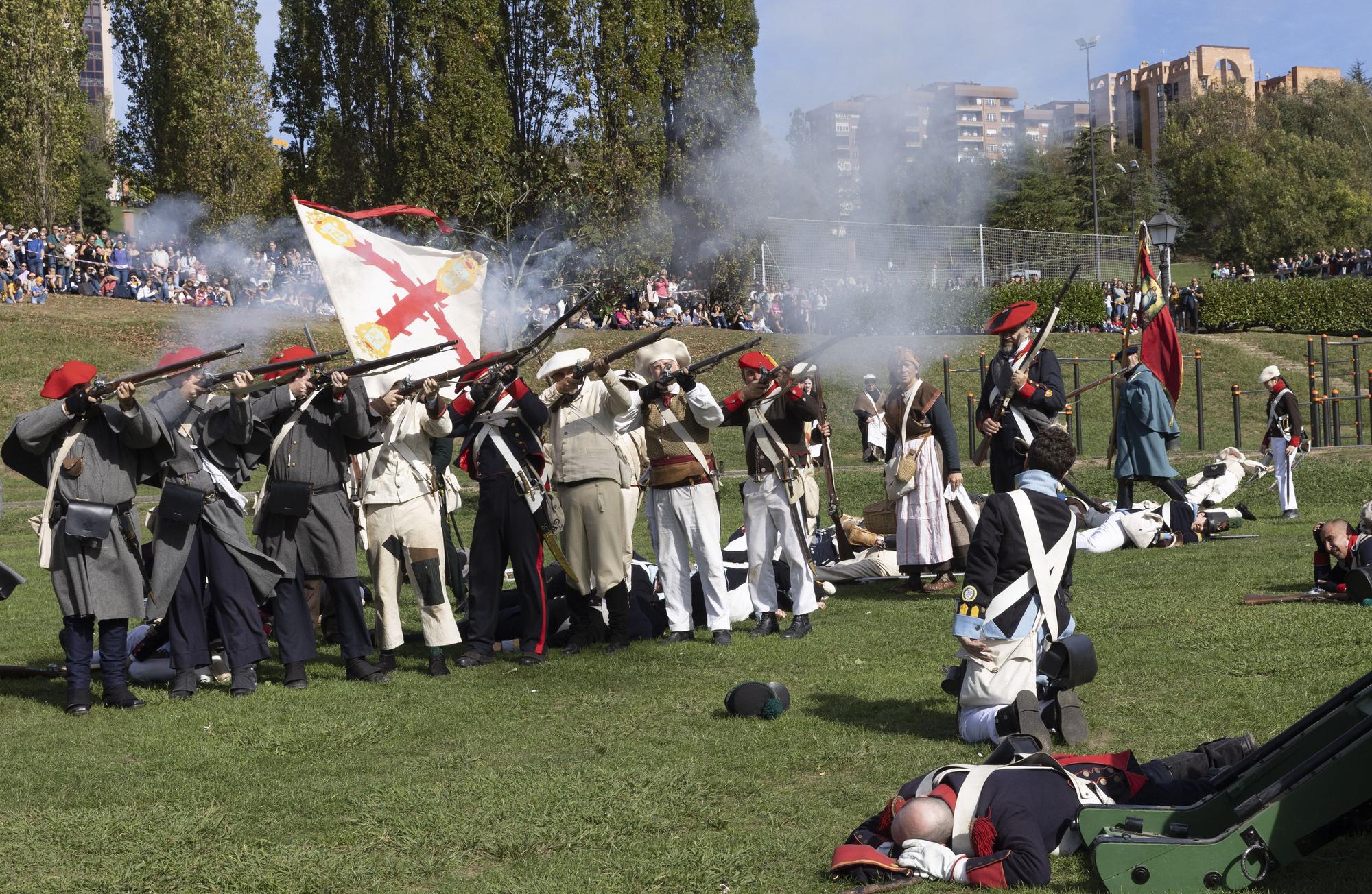 EN IMÁGENES: Así fue la recreación de la batalla del Desarme, en Oviedo