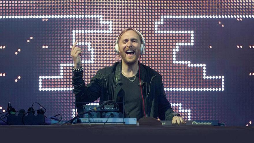 El otro &quot;fiestón&quot; de Guetta en Vigo: un macrofestival al que llegó en su jet privado