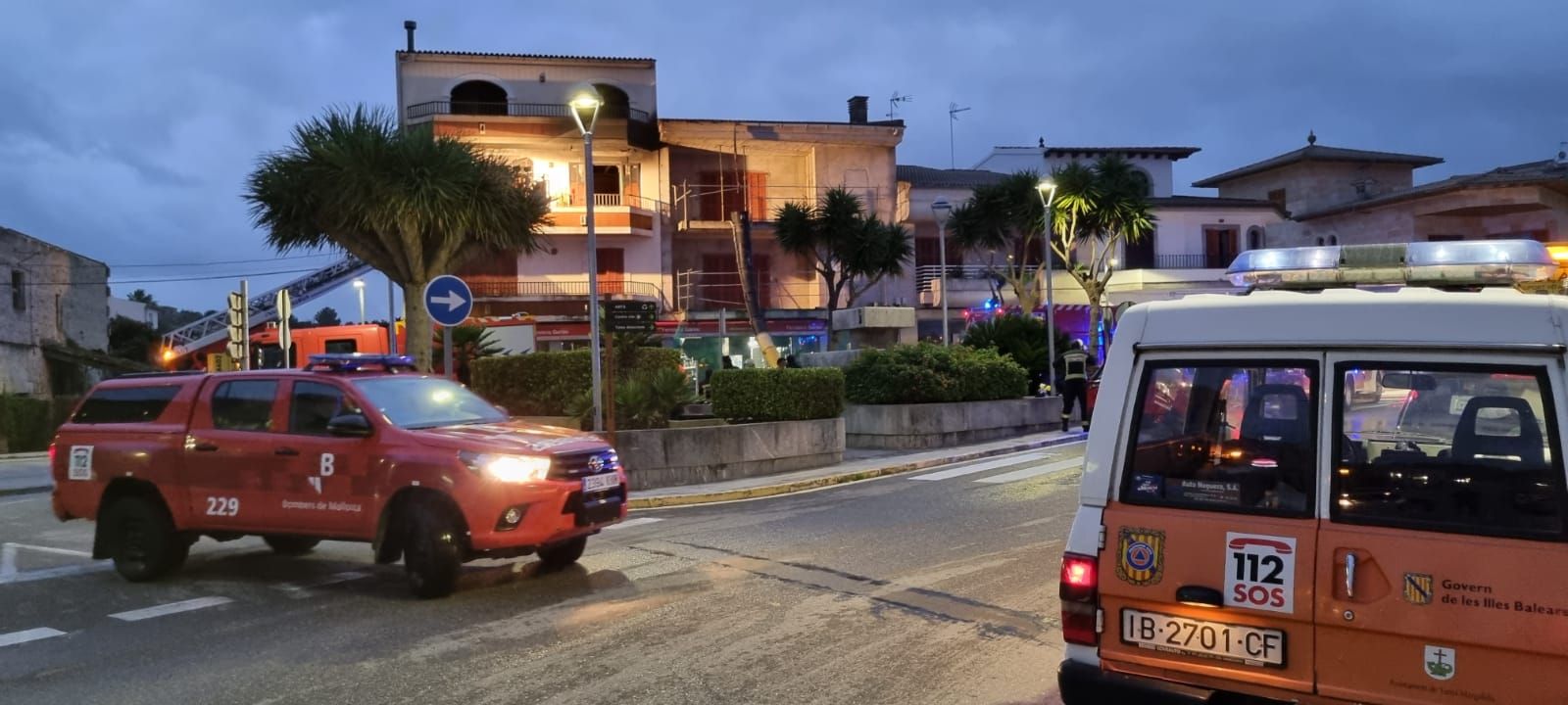 Un incendio destruye un piso en Santa Margalida