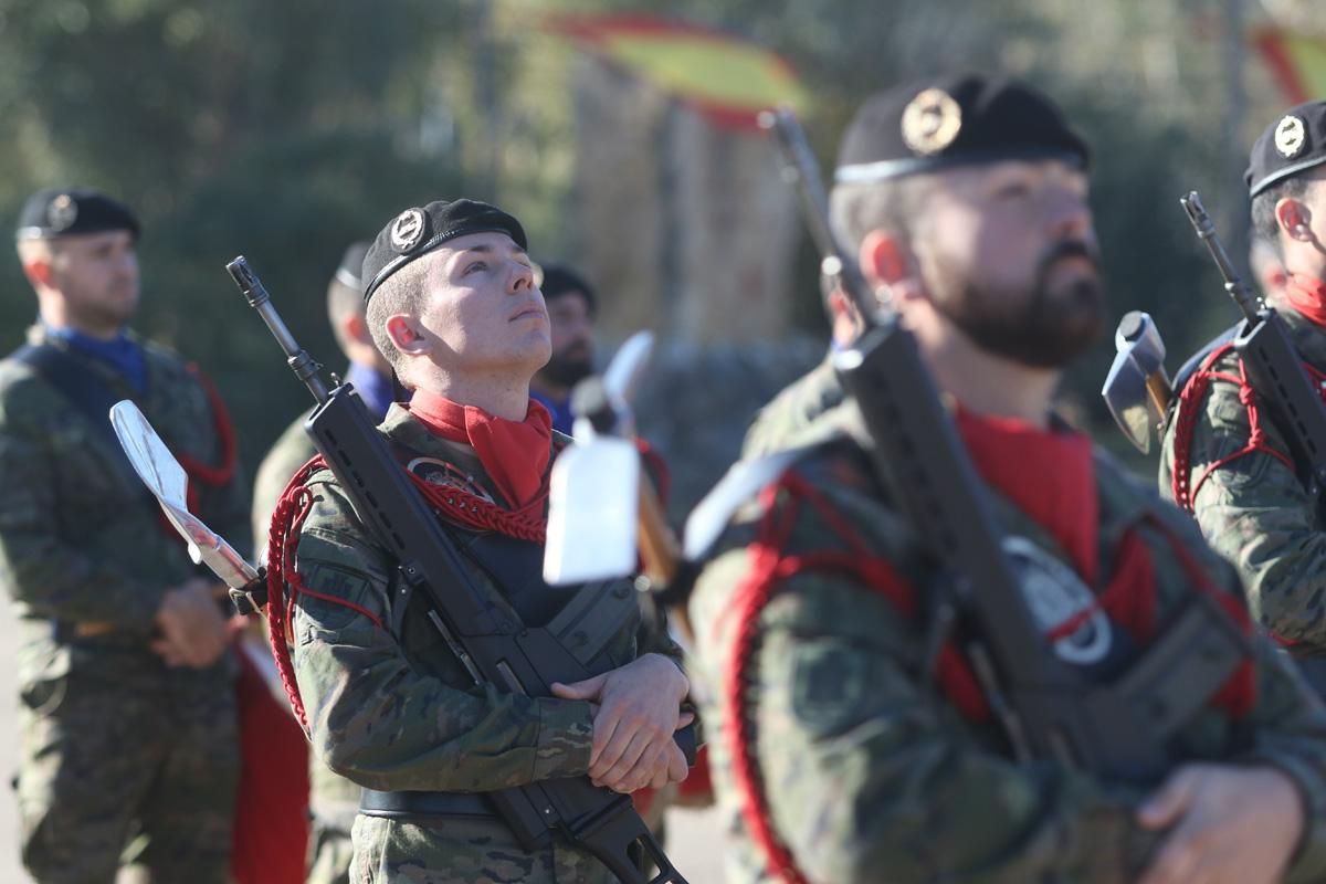 Parada militar de la Brigada Guzmán el Bueno X en Cerro Muriano