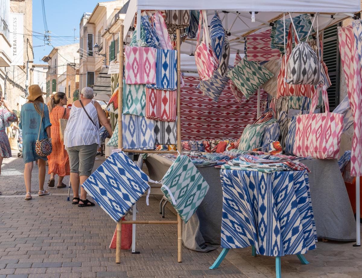 Escenas típicas de mercadillo, España
