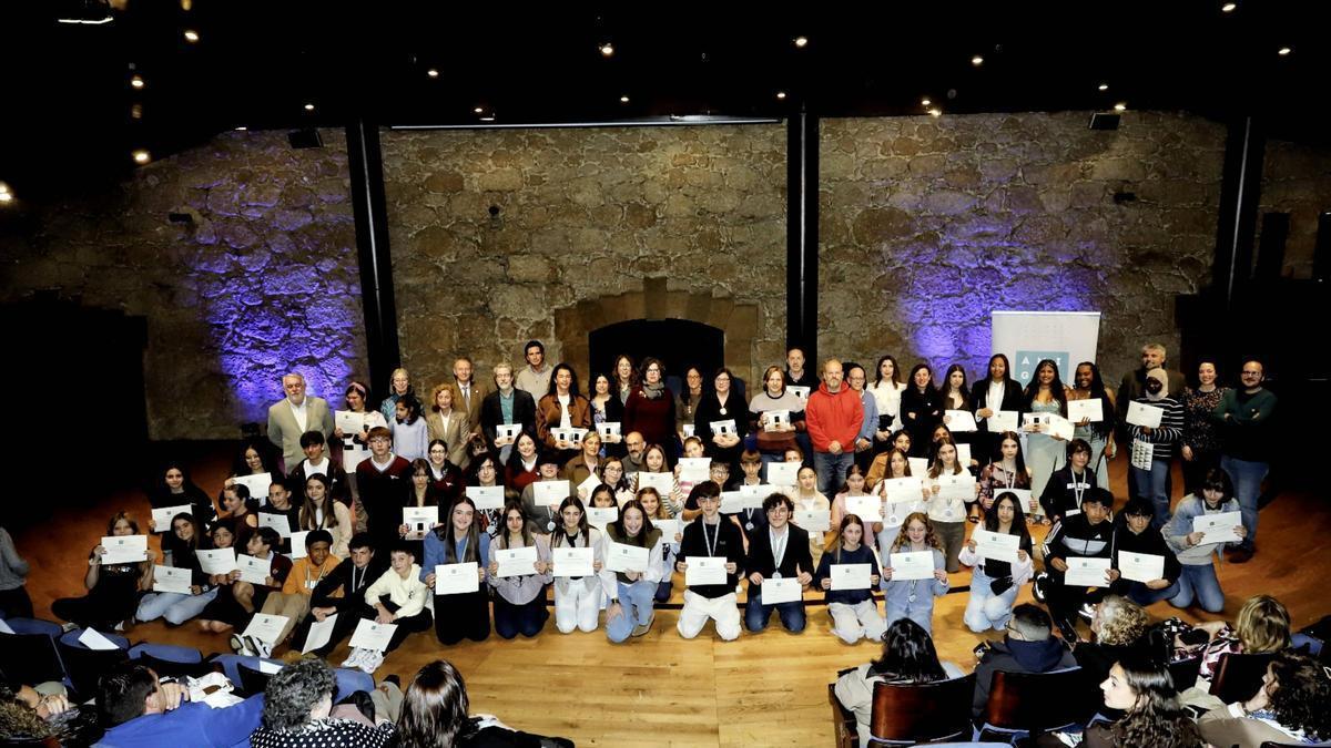 Foto de familia de los premiados.