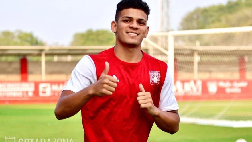 La UD Las Palmas ficha a la perla panameña Edward Cedeño por 500.000 euros