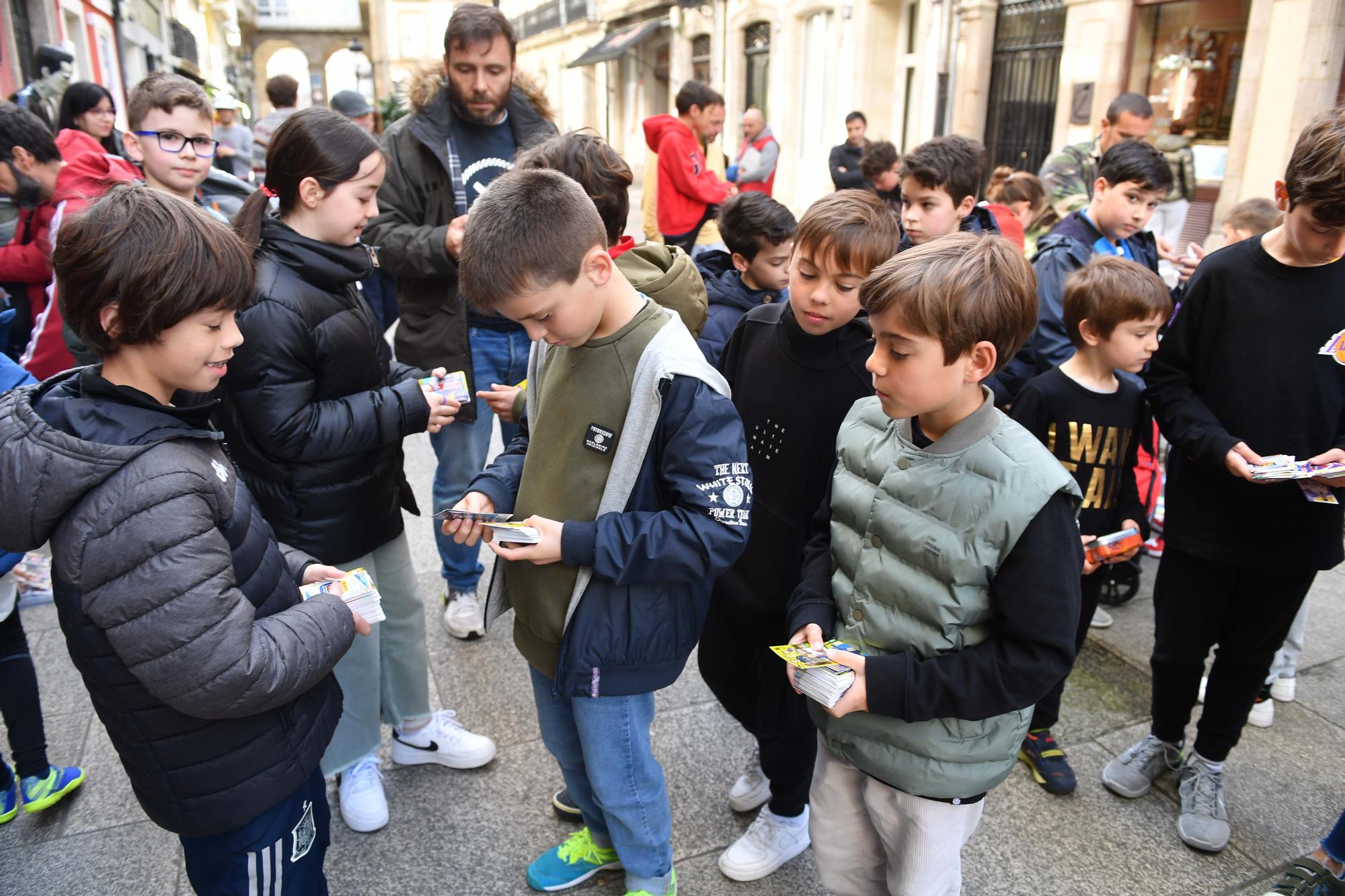 La 'fiebre' de los cromos en A Coruña