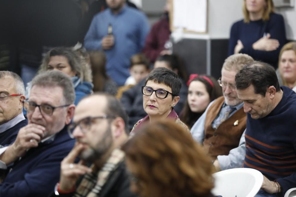 Premis Botafoc de la falla Cronista Vicent Beguer Esteve de Torrent en los que ha sido galardonada la edición de l'Horta de Levante EMV.