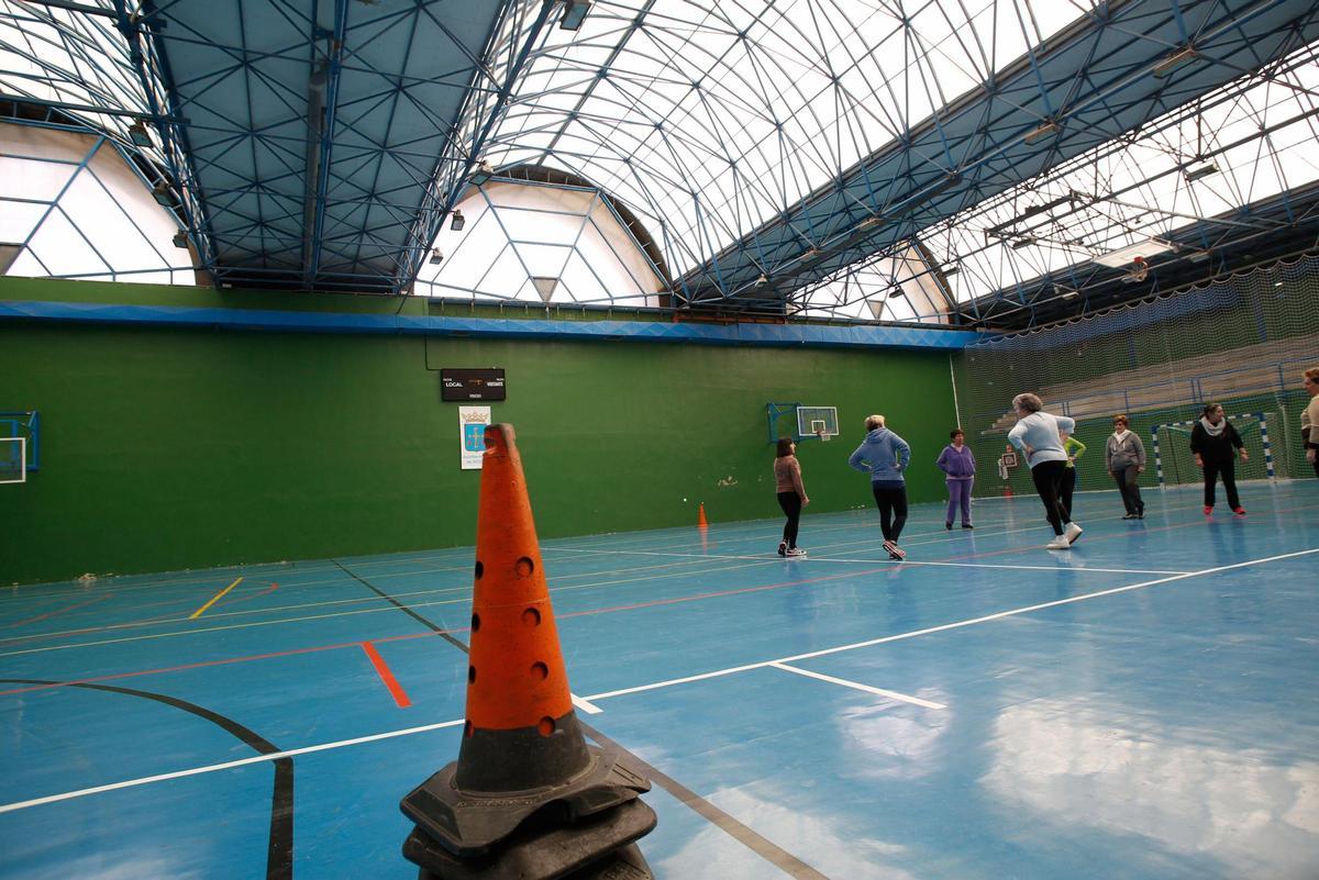 Una actividad pasada en el polideportivo de Luanco