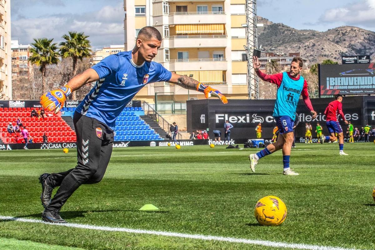 Vallejo antes de un partido esta temporada