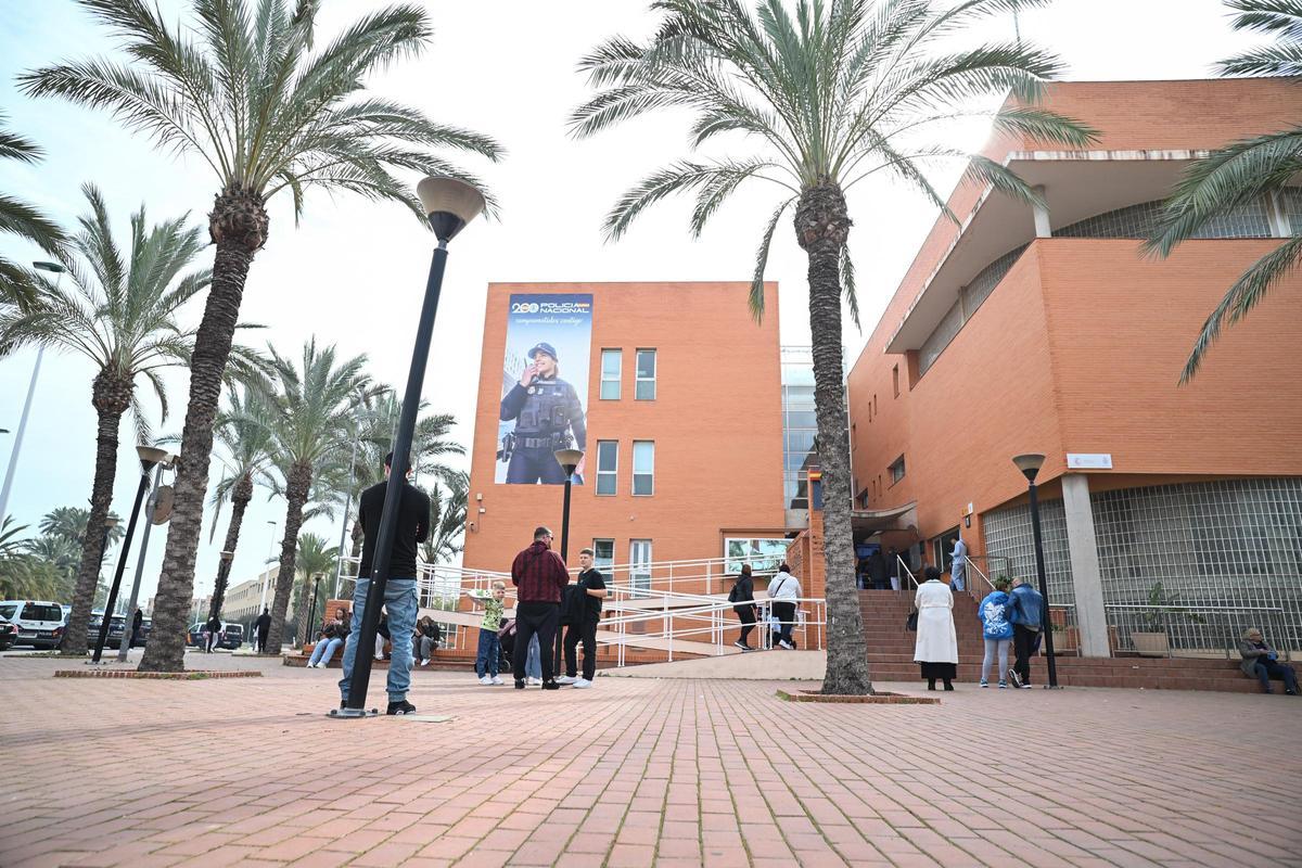 El arrestado fue conducido a la Comisaría de Elche