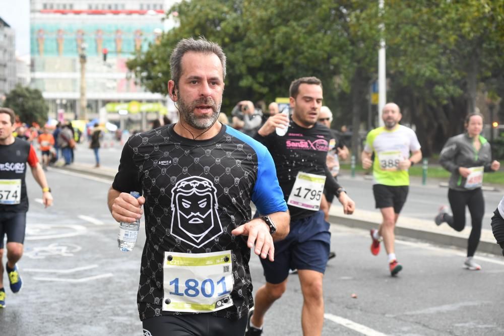 Búscate en la carrera de la Coruña21