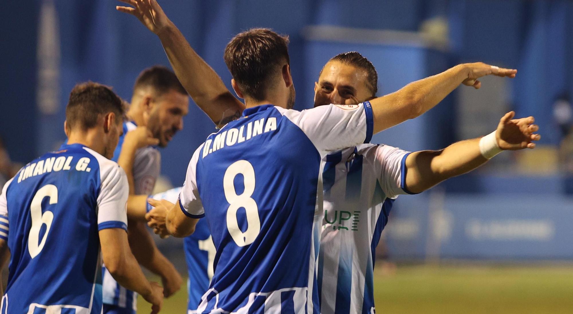 El Alcoyano vuela empujado por la afición