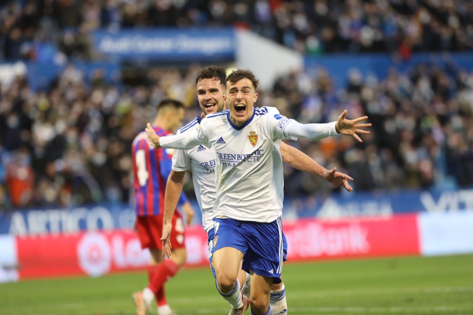 FOTOGALERÍA | Todas las imágenes del triunfo del Real Zaragoza en La Romareda