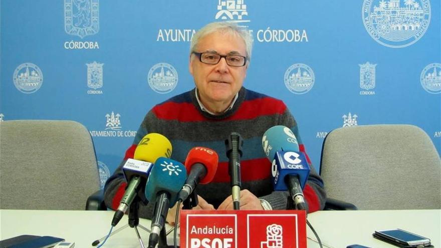 El PSOE denuncia la falta de plan de aparcamientos