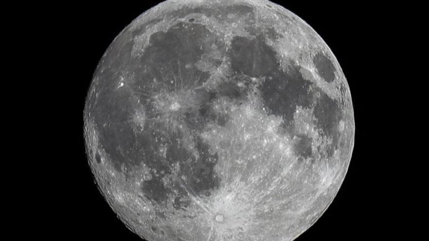 La Luna se achica a medida que su interior se enfrÃ­a.