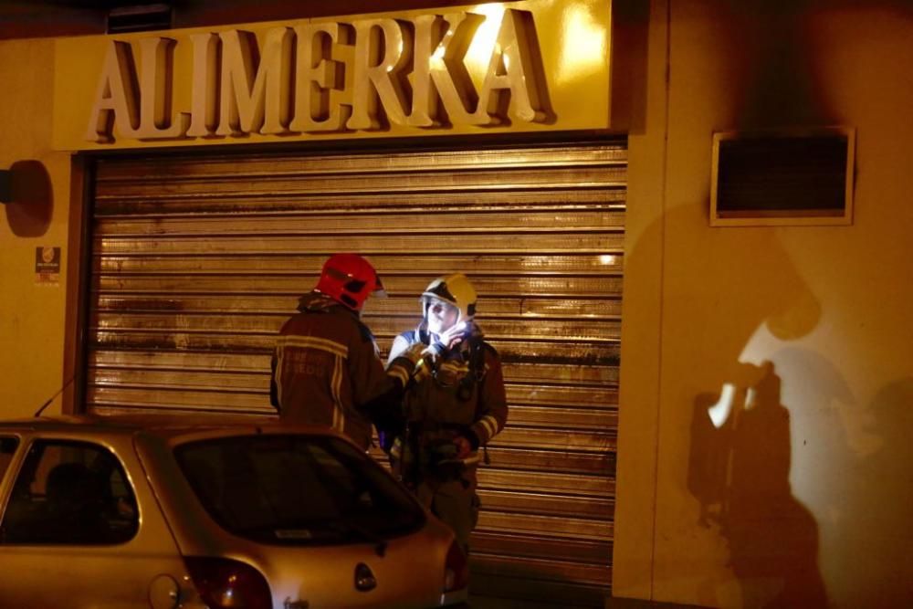 Incendio de un supermercado en Oviedo