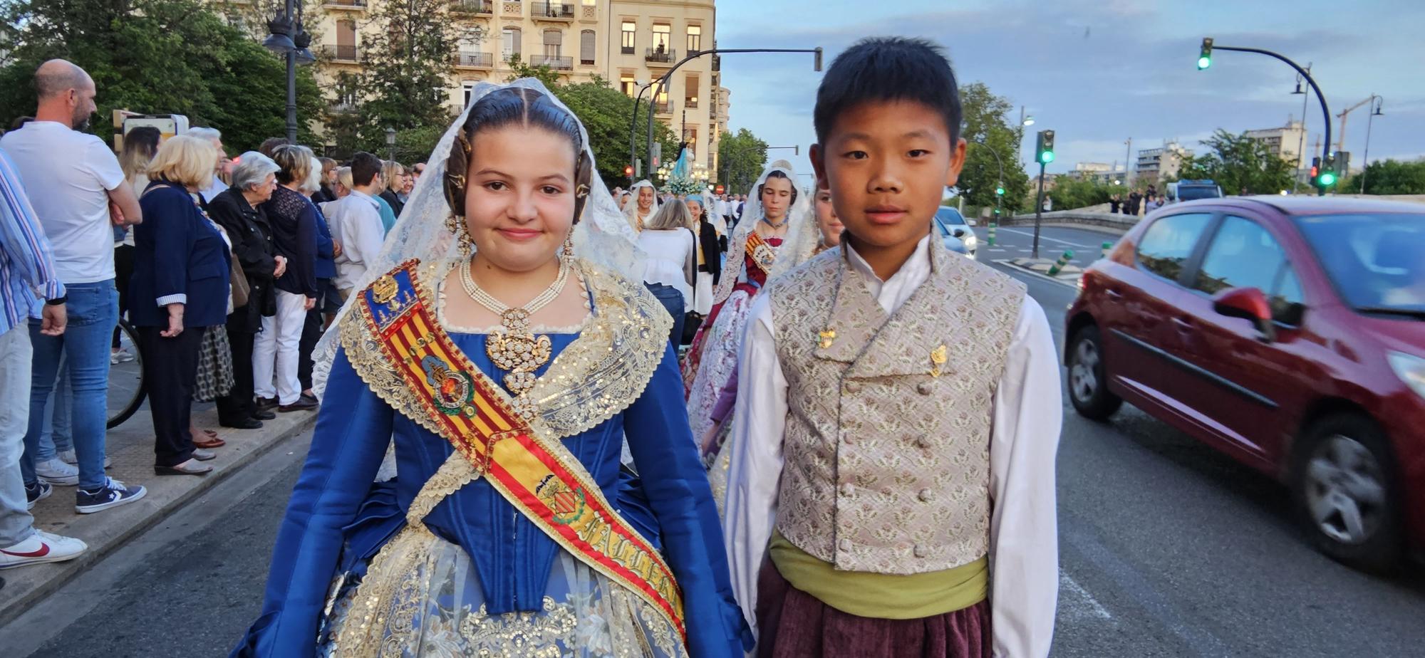 Laura, Paula, las cortes y las fallas de Zaidía acompañan al Cristo de la Fe