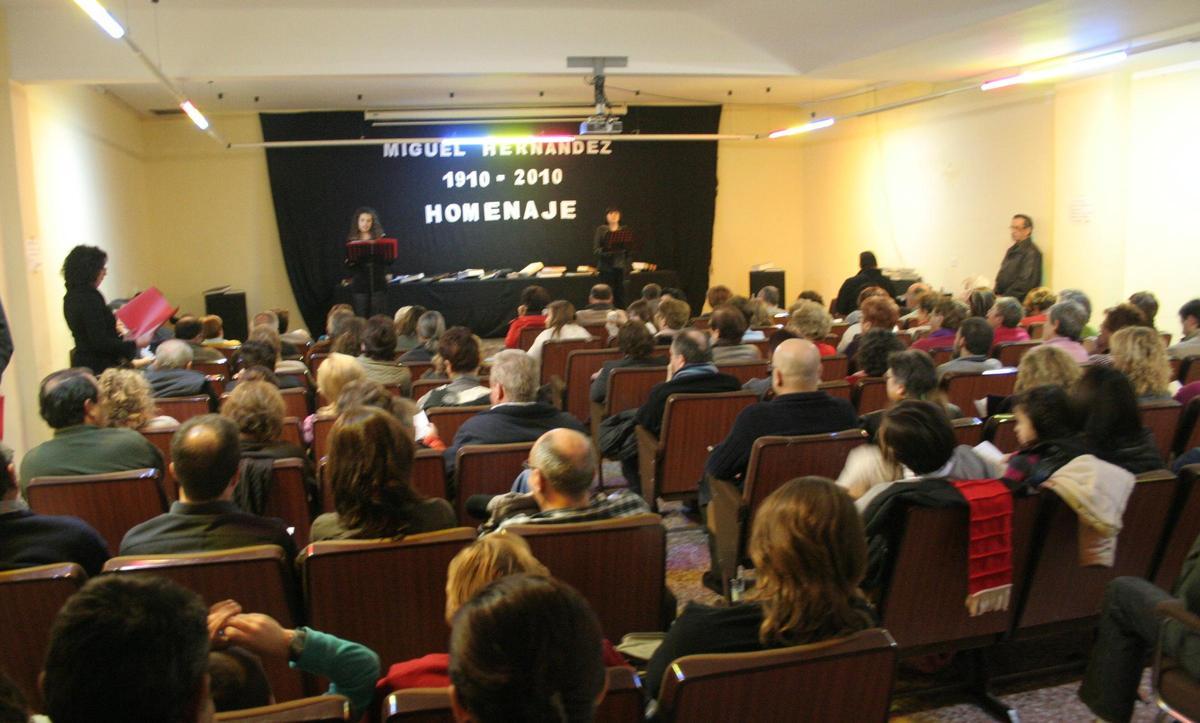 Homenaje a Miguel Hernández en Gestalgar en 2010.