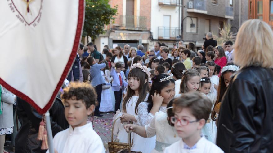 GALERÍA | Búscate en nuestras fotos de la procesión del Corpus en Benavente