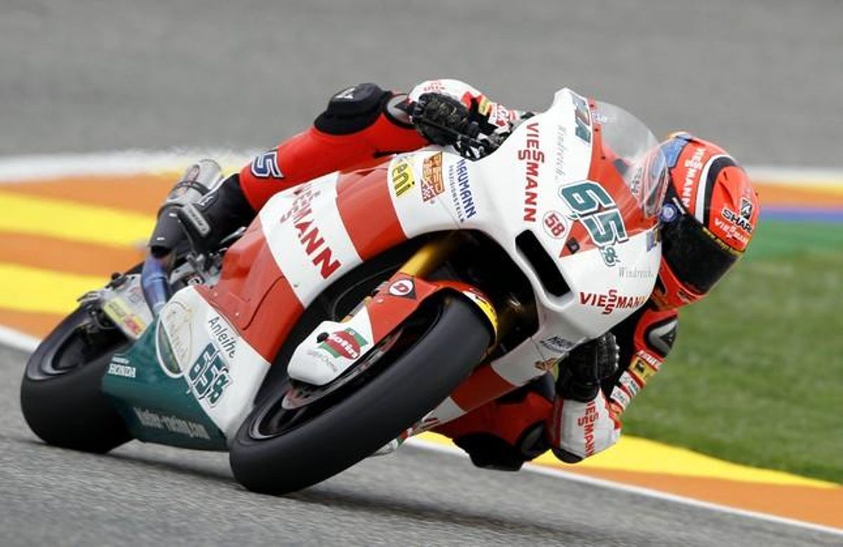 Stefan Bradl, durant els entrenaments de Moto2, aquest dissabte a València. Stefan Bradl, durant els entrenaments de Moto2, aquest dissabte a València.