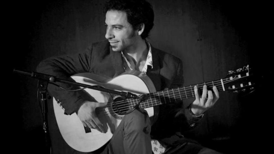 Raúl Corredor ha dedicado toda su vida a la guitarra.