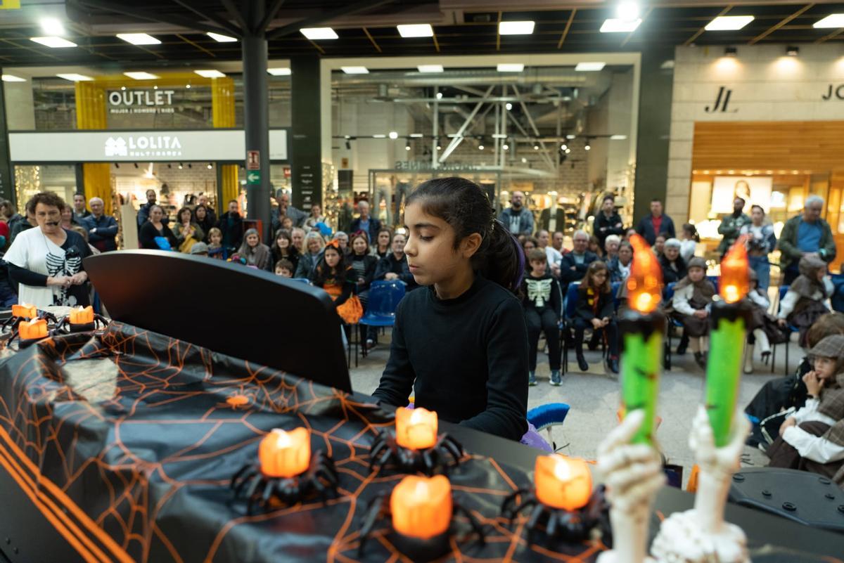 El Aula de Aprendizaxe Tratalenca eN Area Central para inaugurar el Samaín en Compostela en colaboración con Pauta.