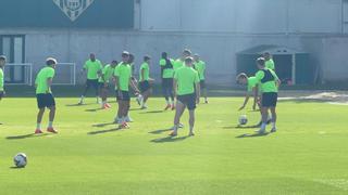 El Betis empieza su preparación de cara al Getafe con la vuelta de Juanmi