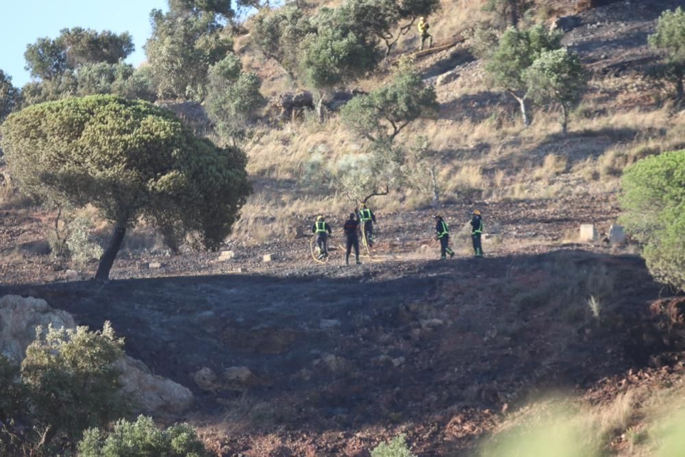 Incendio de matorral cerca del Asilo de los Ángeles